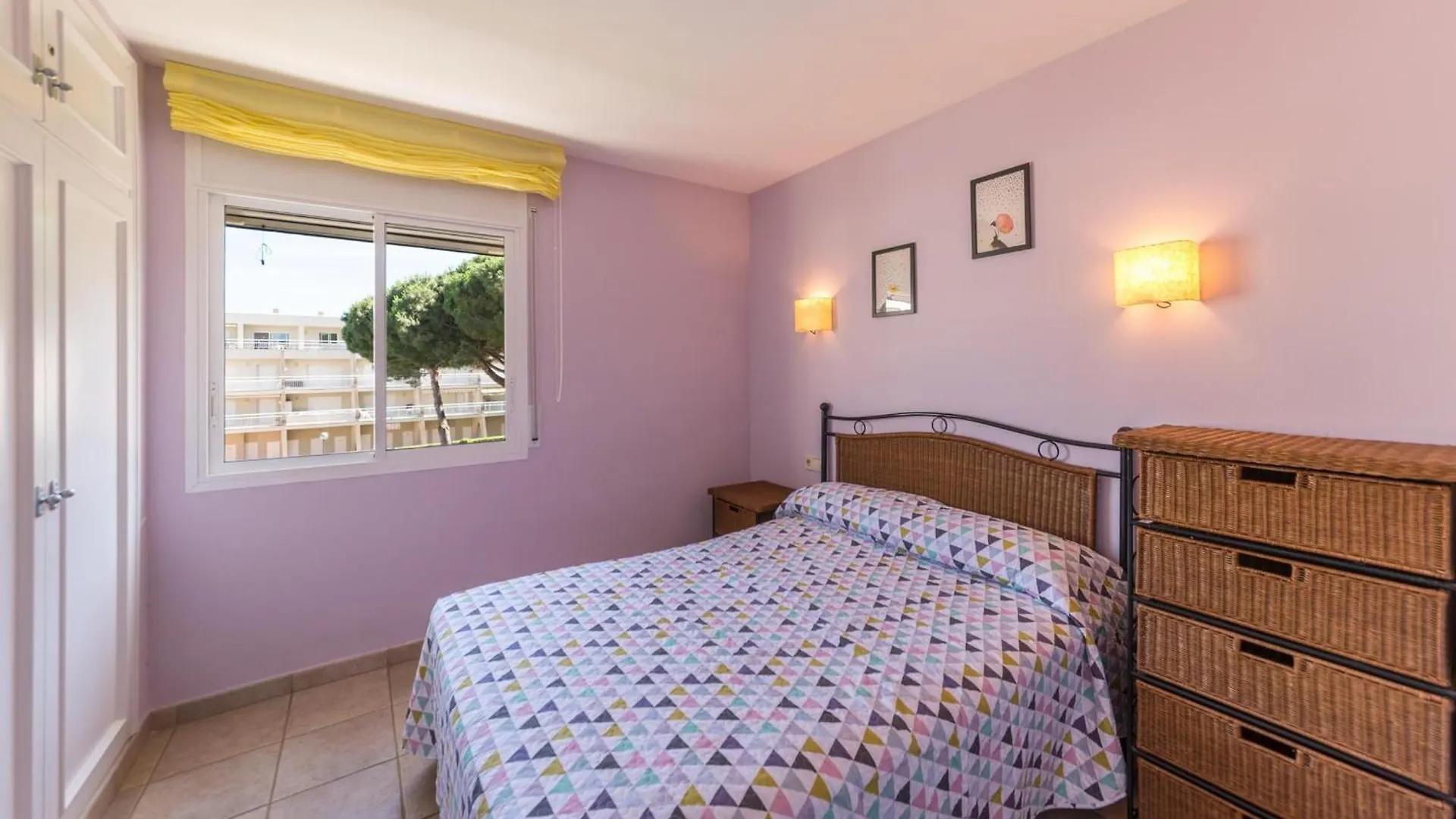 Apartamento Elena L' Escala شقة